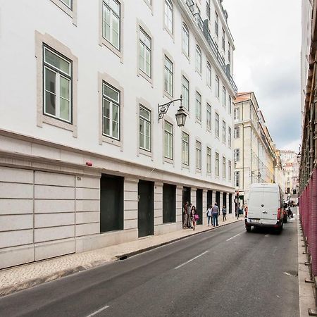 ALTIDO Modern 1-bed Apt nearby Praça do Comércio, in Baixa Lisboa Exterior foto